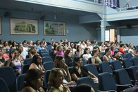 Professora da UFRGS aborda novo Enem e vestibular no Seminário Pedagógico