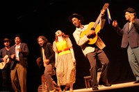 Andaime recebe dois prêmios e cinco indicações em festival de teatro