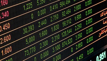 O curso conta com o Banco de Dados Socioeconômicos, bastante requisitado pelo seu volume informações