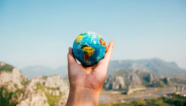 Curso oferece diversas oportunidades de viagens internacionais, como inteercâmbio e semana de estudos
